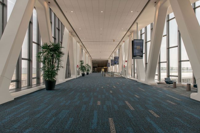 L'intérieur du nouveau terminal B de l'aéroport LaGuardia le 10 juin 2020 à New York.