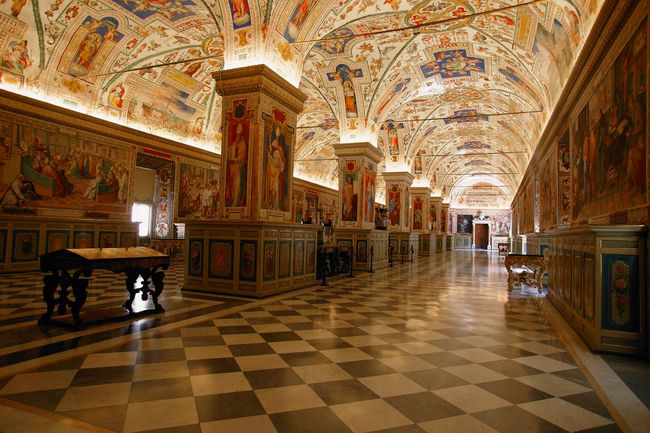 Couloir de la bibliothèque au Musée du Vatican Cité du Vatican Rome Italie