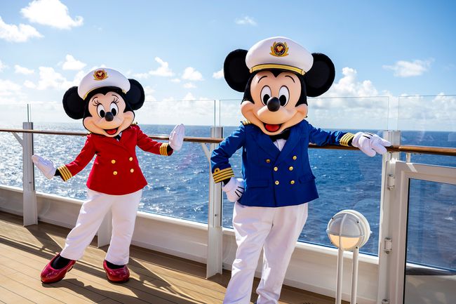 Mickey et Minnie à bord du Disney Wish