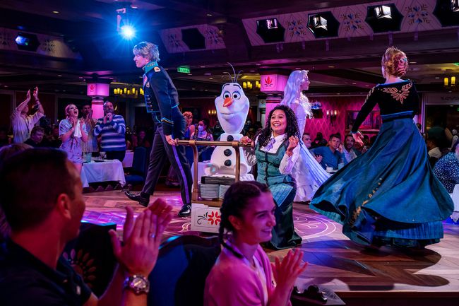 Arendelle A Frozen Dining Adventure à bord du Disney Wish