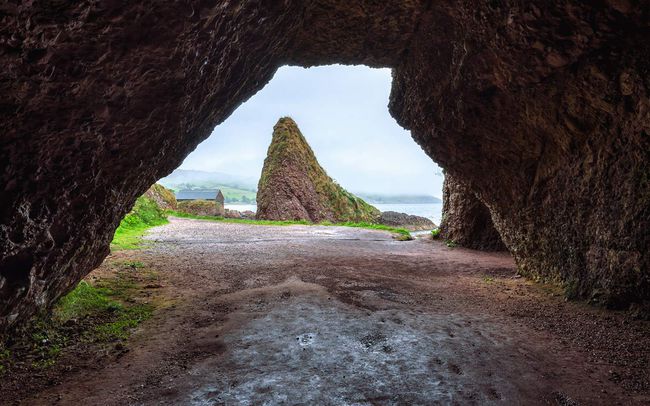 Grotte de naissance de Melisandres, grotte de Cushendun, Antrim, Irlande du Nord