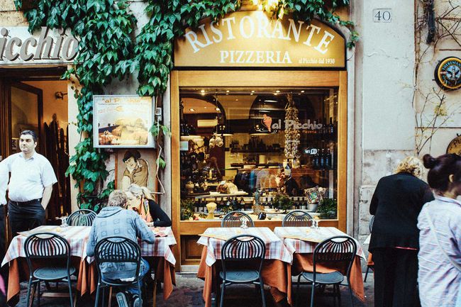 Une pizzeria à Rome, Italie