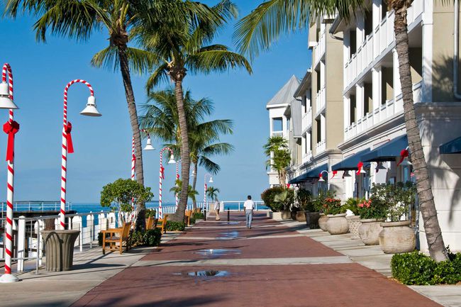 Promenade en bord de mer à Key West, Floride