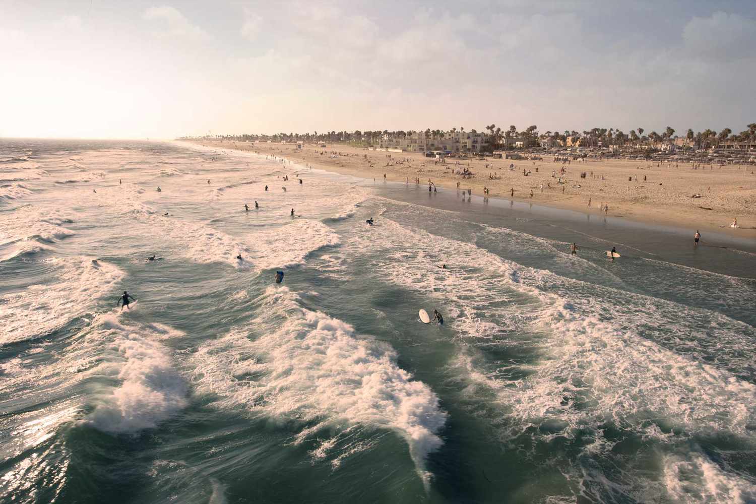 Surfeurs de Huntington Beach, Californie