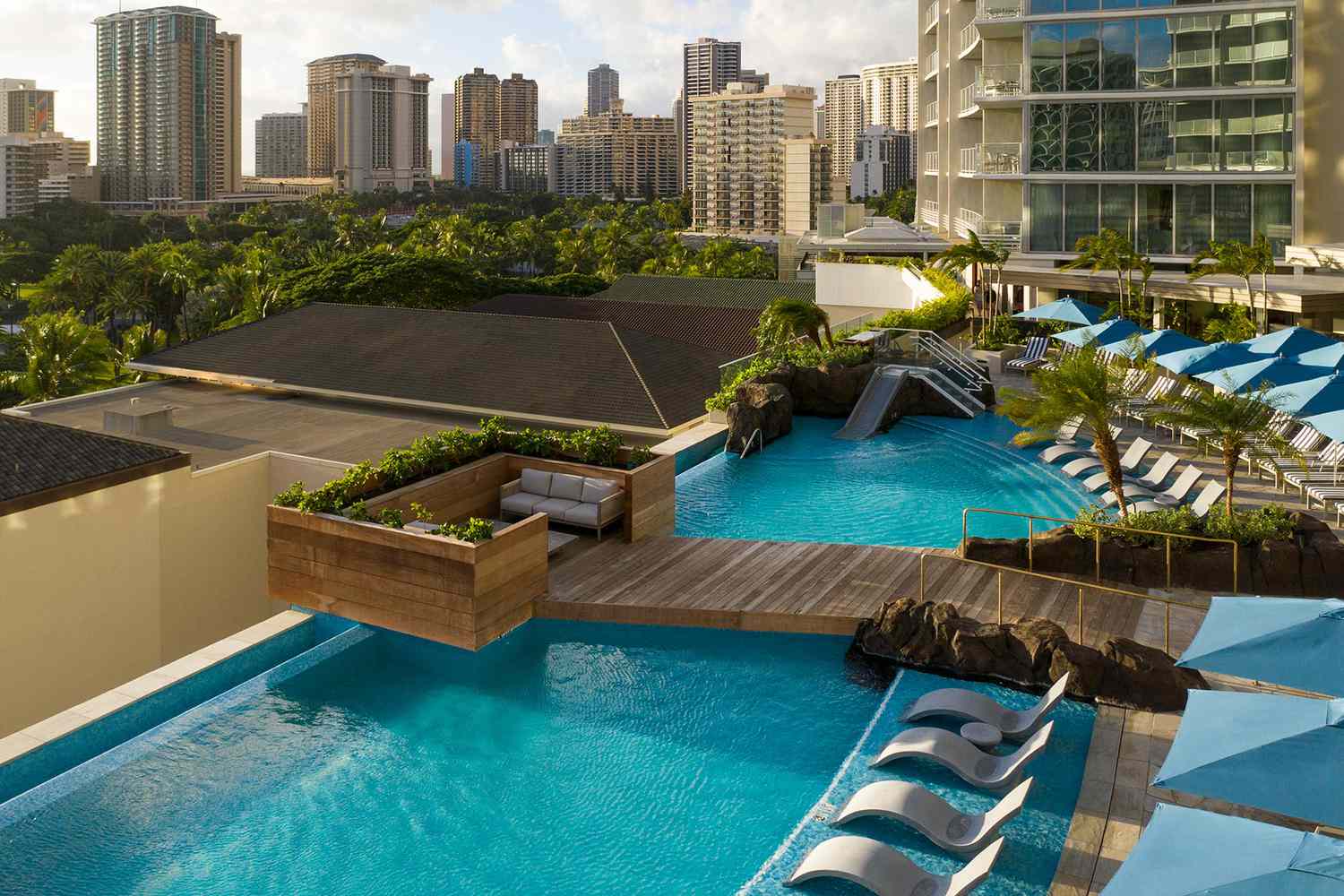Vue aérienne de la piscine du Ritz-Carlton Residences, Waikiki Beach