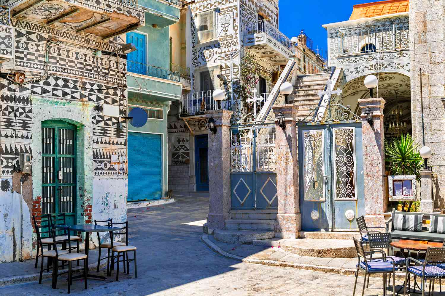 Les plus beaux villages de Grèce - Pyrgi traditionnel unique sur l'île de Chios avec des maisons ornementales