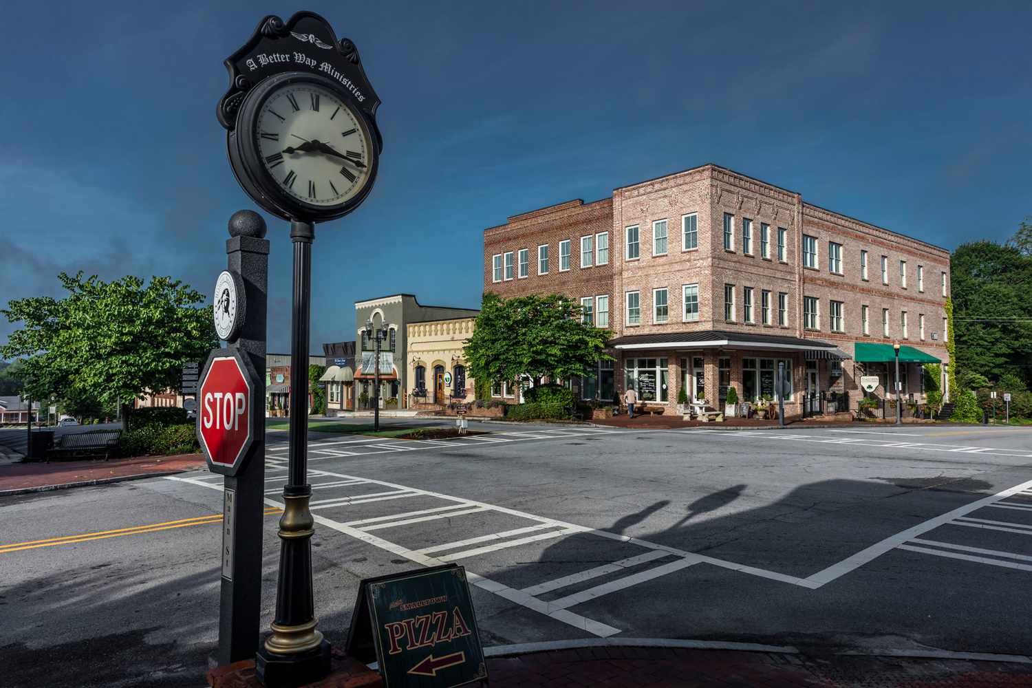 SENOIA GÉORGIE, petite ville historique et horloge dans le sud où 'Walking Dead' est filmé pour la télévision.