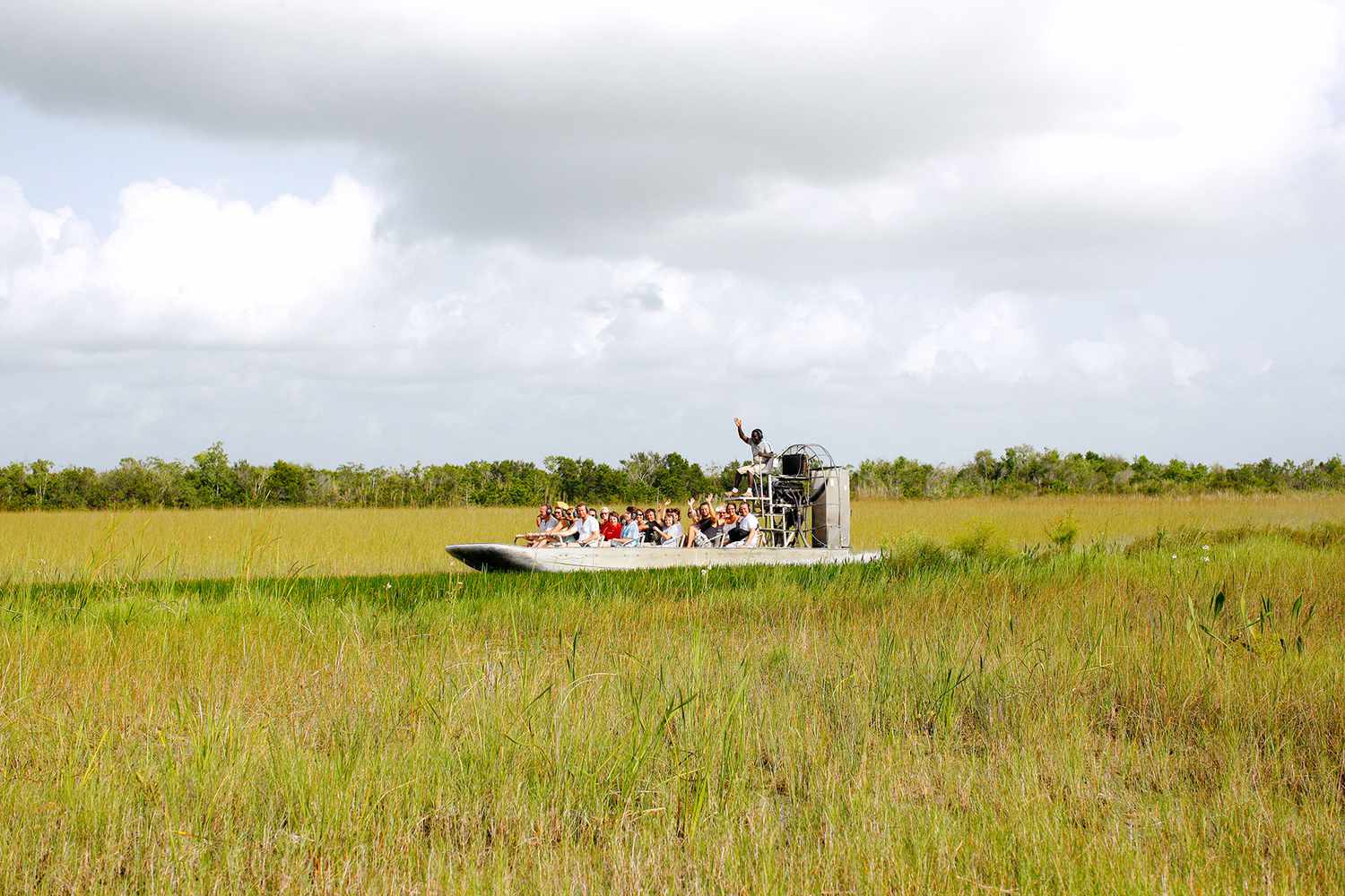 Touristes sur l'Everglade Airboat Ride