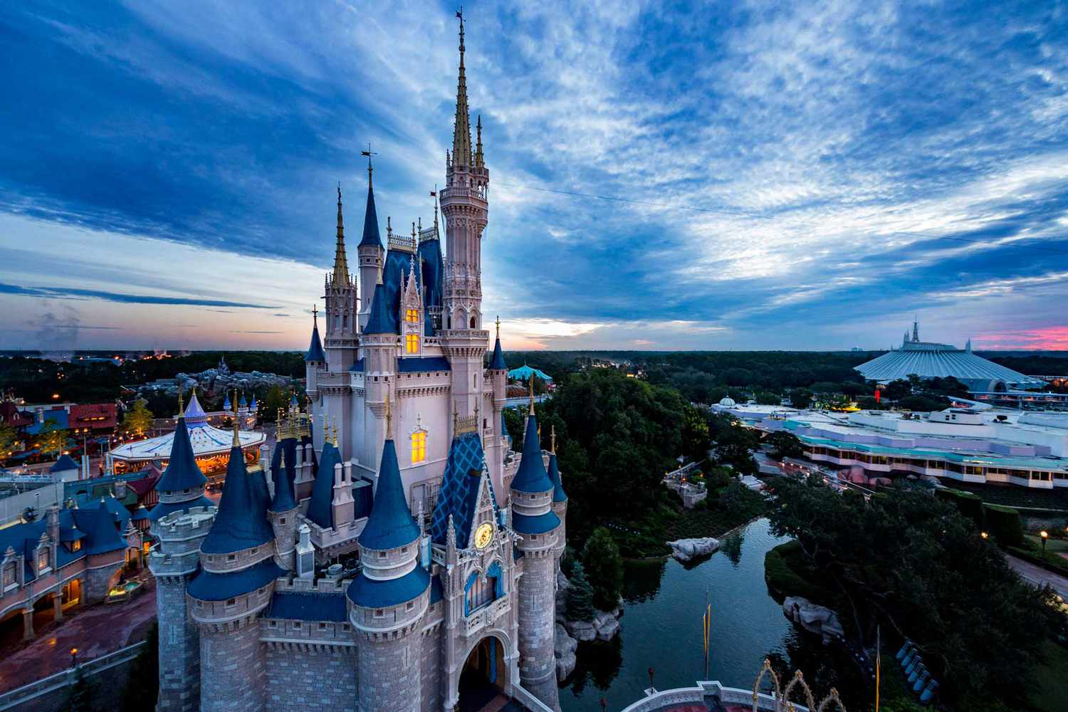 Walt Disney World Resort depuis une vue aérienne du château de Magic Kingdom