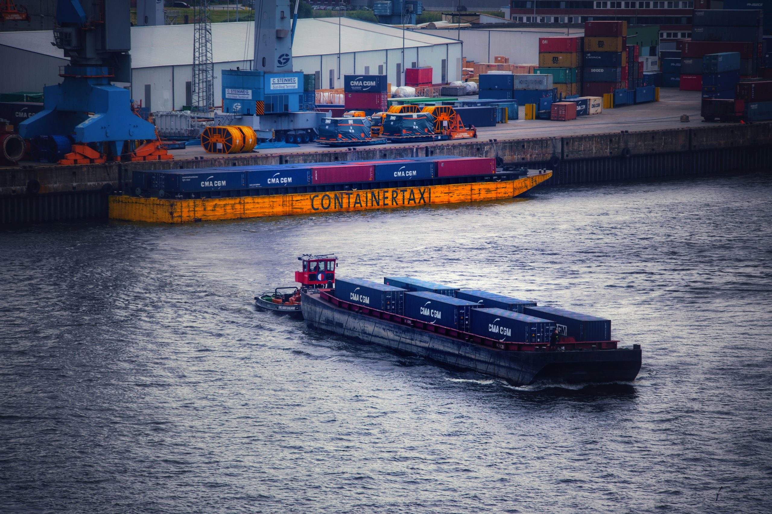 transport de bateaux : découvrez nos services de transport maritime pour votre bateau avec efficacité et sécurité.