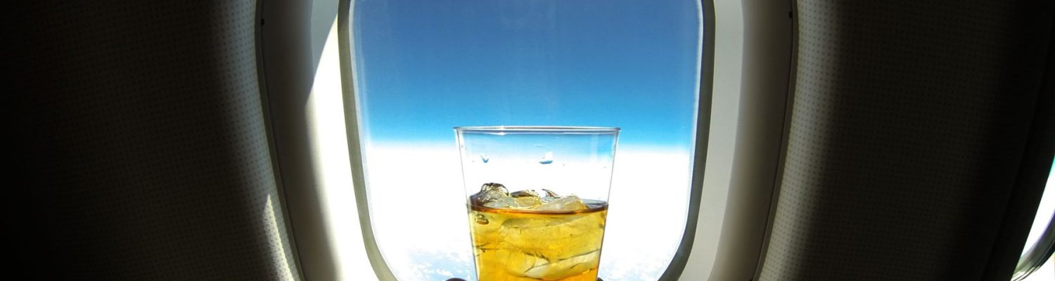 airplane-window-ginger-ale-beverage-ORDERGINGERALE0721-fd04c9f943f14708aaf0bd45cf3ecd9c.jpg